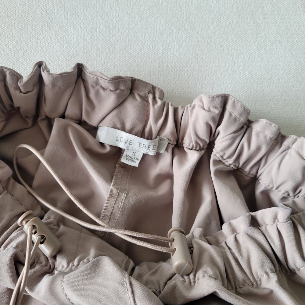 NWOT LOVE TREE Taupe Drawstring Waist Cargo Pants - Picture 2 of 5